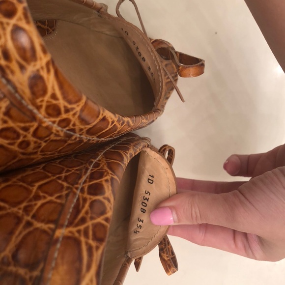 Vintage Prada Croc Embossed Tan Loafers - Picture 5 of 6
